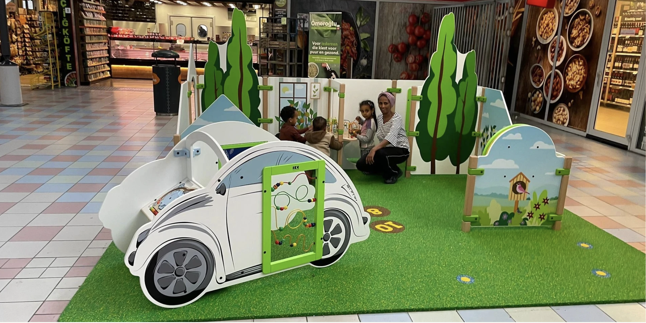 从空白空间到充满活力的游乐区域&mdash;&mdash;哈勒姆 Schalkwijk 中心